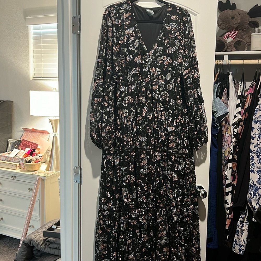 Black floral Arula dress- size A (1x)